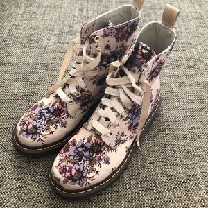 Dr. Martens | Shoes | Dr Martens Beckett Boots | Poshmark